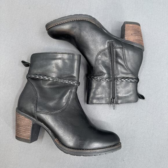 Valencia Black Leather Ankle Boots Womens 7-7.5 Western Biker Booties Side Zip - Picture 1 of 16